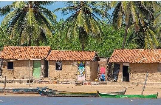 DA ILHA AO PONTAL A trajetória e os 35 anos da vila que se transformou em povoado