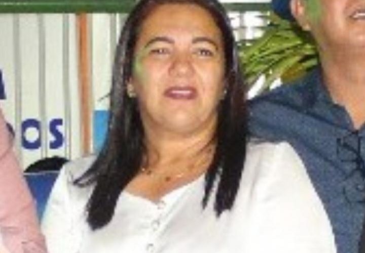 Vânia Almeida poderá romper caso não seja confirmada hoje candidata a vice-prefeita