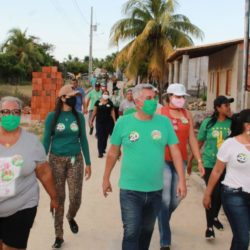 Em campo: Guilherme Melo inicia campanha visitando eleitores em Lagoa Redonda