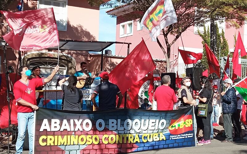 SOLIDARIEDADE: Consulado cubano em SP recebe manifestação em defesa da revolução