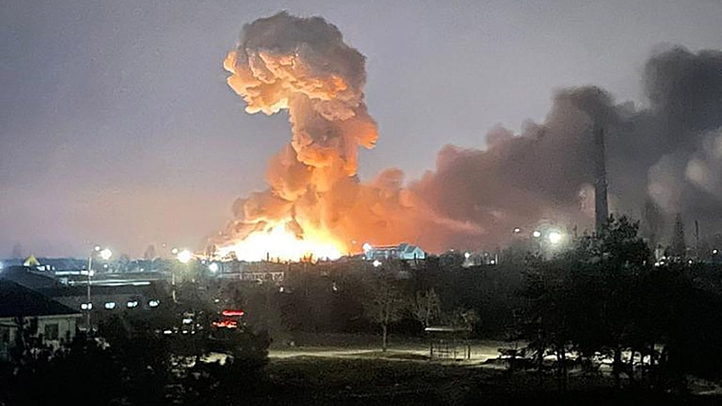 CONFLITO: Rússia inicia operação militar em Donbass; Ucrânia fecha espaço aéreo e acende alerta em Kiev