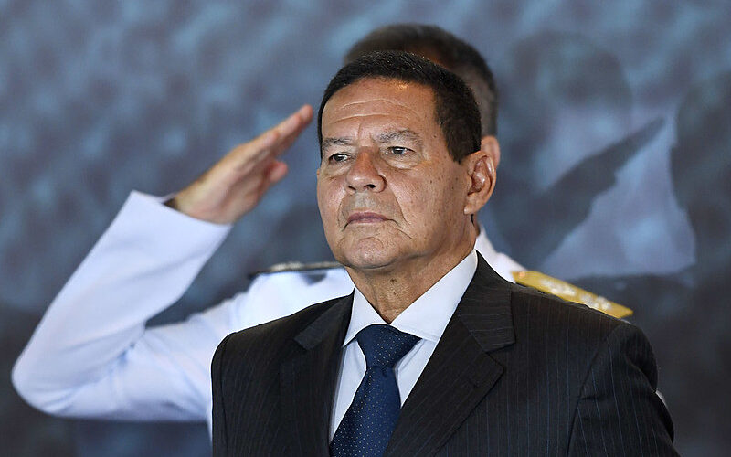 GOVERNO BOLSONARO: De racismo a defesa da ditadura militar: veja falas absurdas de Hamilton Mourão