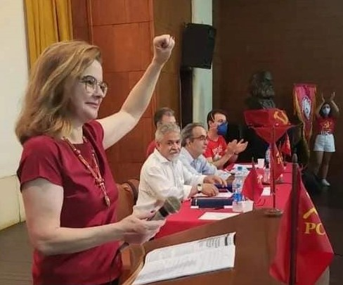 Sofia Manzano pauta a Redução da Jornada de Trabalho sem redução de salários e direitos como alternativa ao desemprego no Brasil