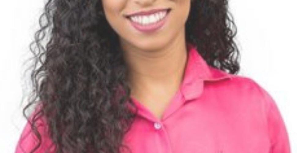 Coluna FIQUE DE OLHO: PSOL lança Niully Campos pré-candidata ao Governo de Sergipe