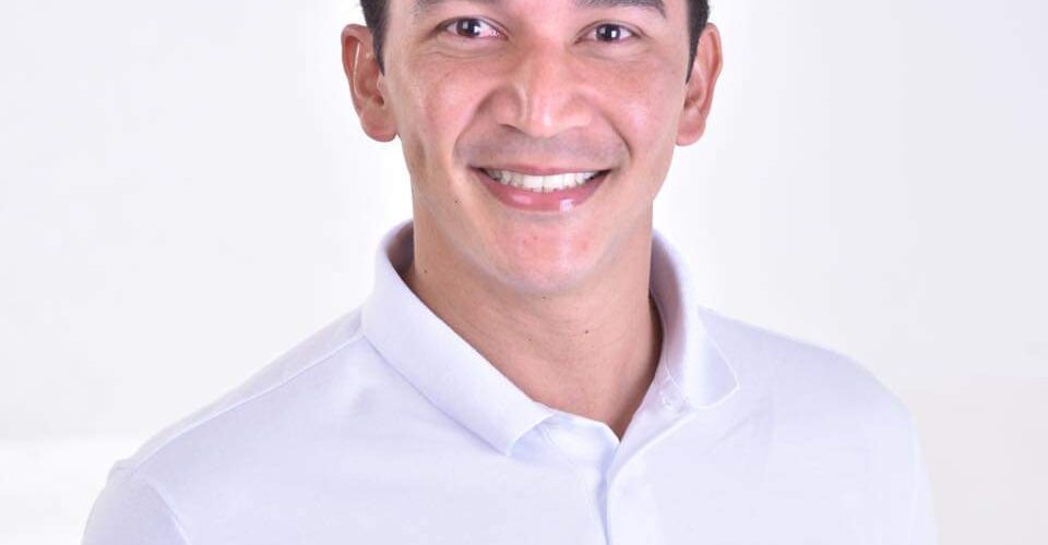 ÁUDIO: "E por que não?" Pré-candidato a deputado estadual, LUAN ARAÚJO, foi o entrevistado desta quinta-feira, 14, do programa "A Voz do Povo", na web rádio ATALAINHA, falando sobre saúde, política e eleições 2022