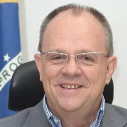 Coluna FIQUE DE OLHO: Cala a boca Belivaldo, mesmo assim, somente um milagre levaria Fábio ao Governo de Sergipe