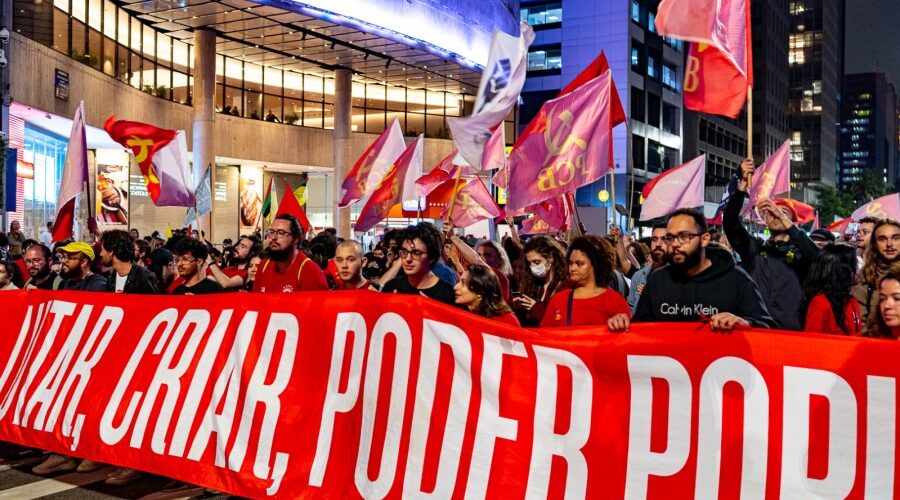 Brasil: a luta de classes em campo aberto